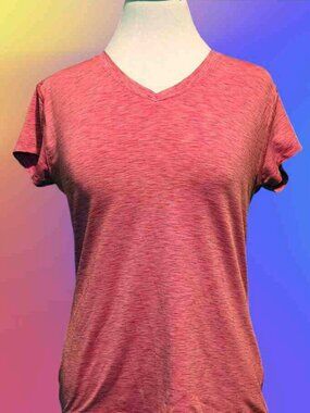 Heathered Red V‑Neck Athletic Short Sleeve Tee Women Active Workout T‑Shirt